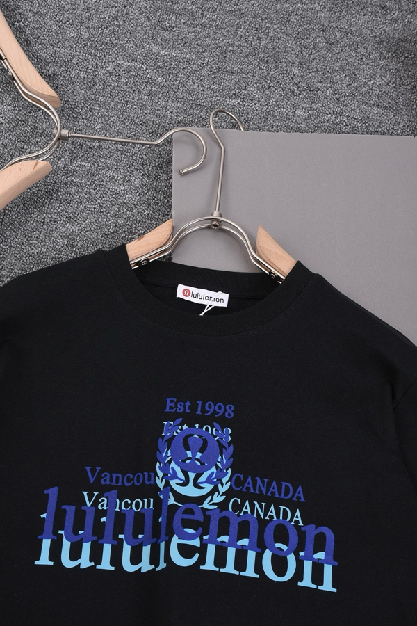 ブランドTシャツ背面デザイン